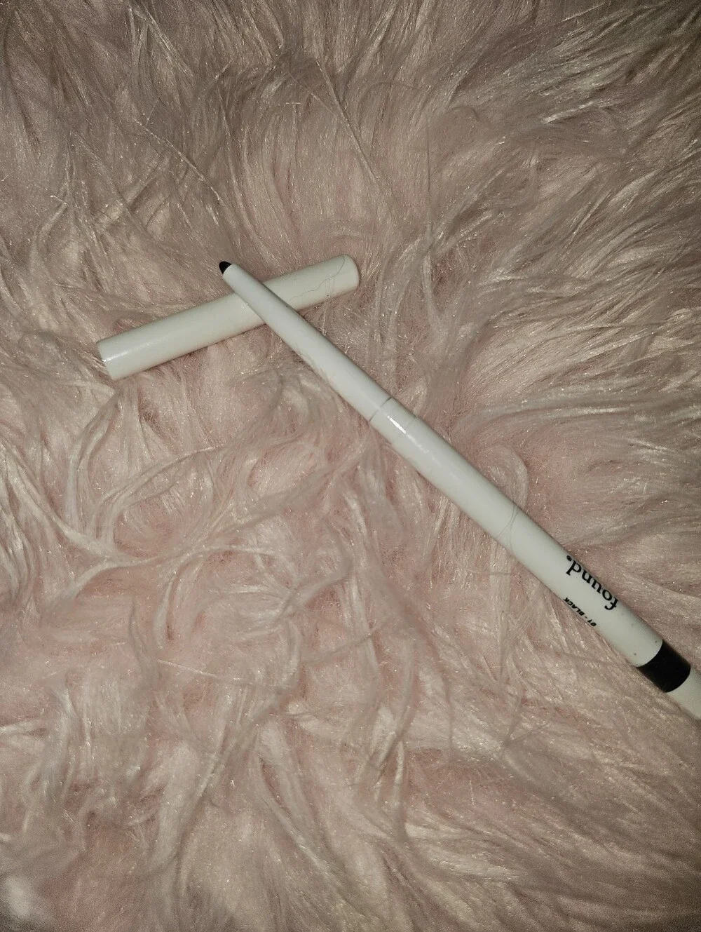 found. Eye Defining Eyeliner Pencil — black